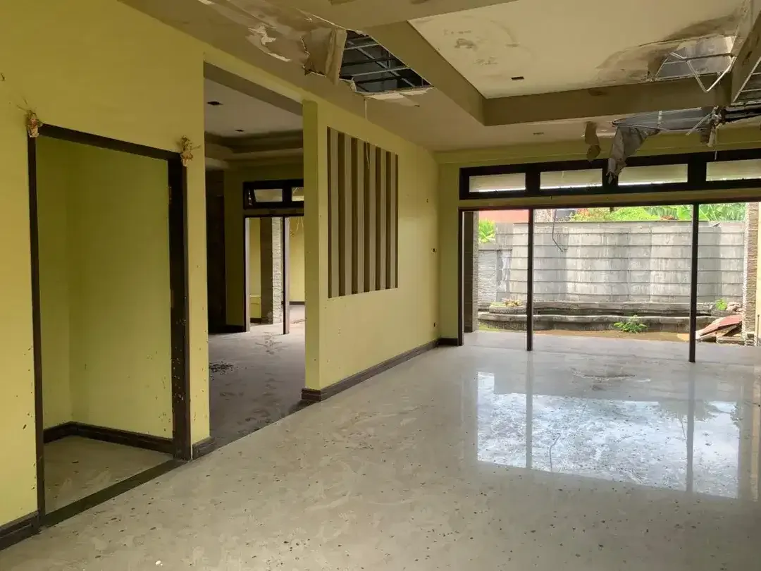 Dijual Rumah Cocok untuk Kantor 7 Kamar di Denpasar Barat - Image 2 of 10