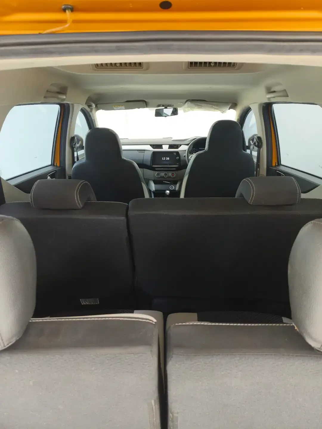 Renault Triber 1.0RXZ A/T 2020 - Image 10 of 10