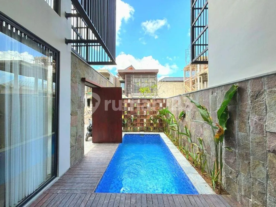 Yearly Rent Brand New 3 Bedrooms Villa With A Modern Minimalist Style In Canggu Bali. - Image 1 of 4