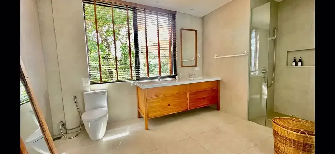 For sale leasehold brand new goergous villa under market price - Image 7 of 10