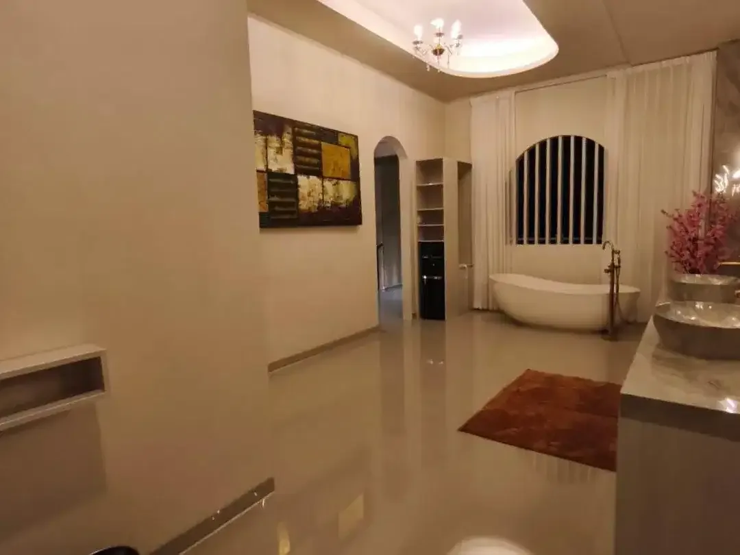 Dijual Rumah Mewah 3 Lantai Daerah Bali Arum Jimbaran - Image 4 of 8