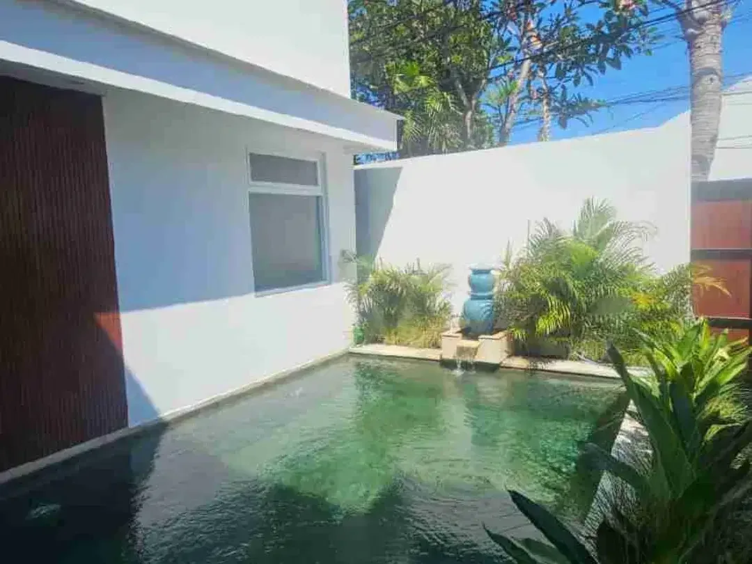 villa leasehold beachside jln pungutan Sanur bali - Image 1 of 9