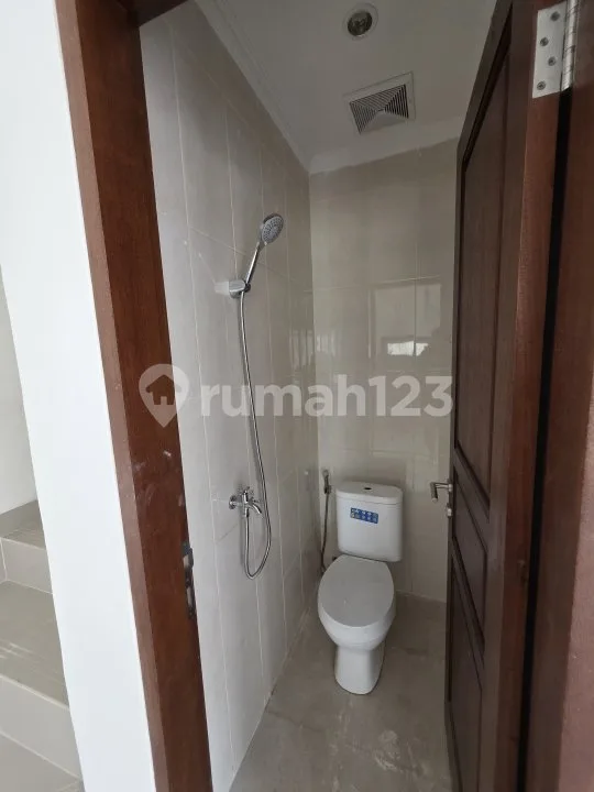 Disewakan Rumah Baru Siap Huni Dkt Livingword Denpasar - Image 4 of 4