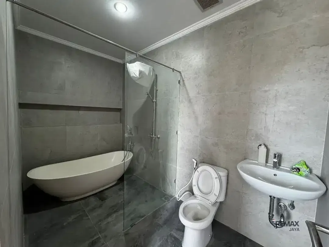 Rumah Cantik Full Furnished Disewakan di Beji Ayu, Seminyak Area - Image 7 of 7