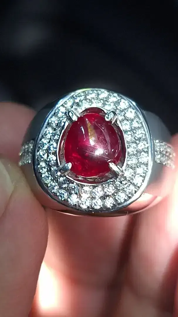 Ruby star red pigeon blood - Image 1 of 4