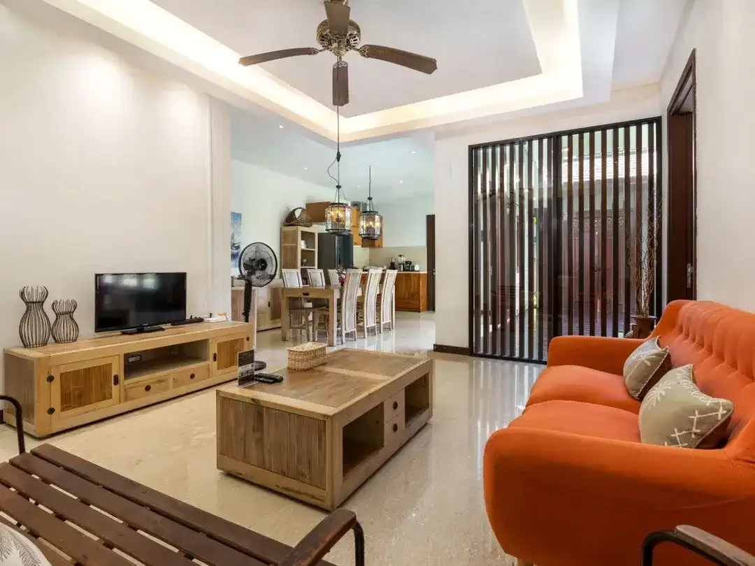 For Rent - 3 Bedroom Villa (Close Living Room) - Seminyak, Mertanadi Street - Image 7 of 10