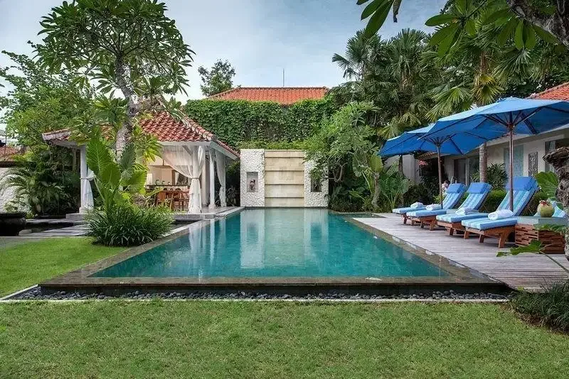 Villa Mewah 300m ke Pantai Mertasari Sanur Bali - Image 3 of 10