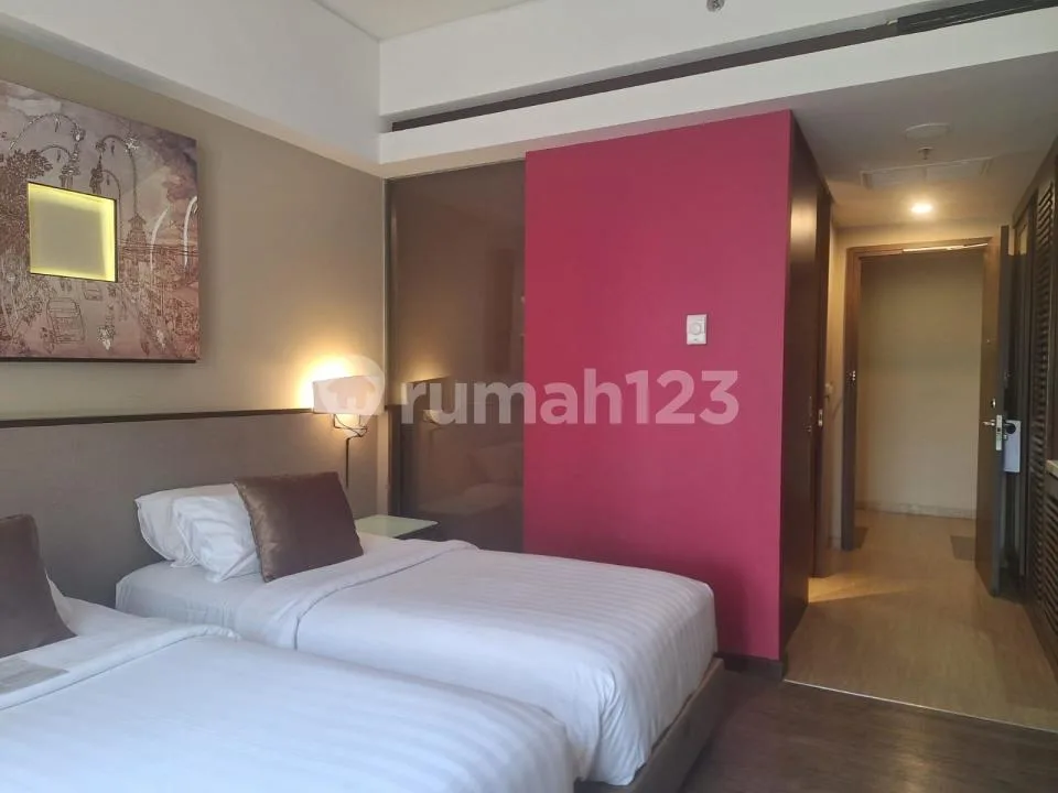 Dijual Unit Condotel Mercure Legian, Roi 11%, Hanya 5 Mnt Jln Kaki ke Pt. Kuta, Bebas Banjir - Image 2 of 4