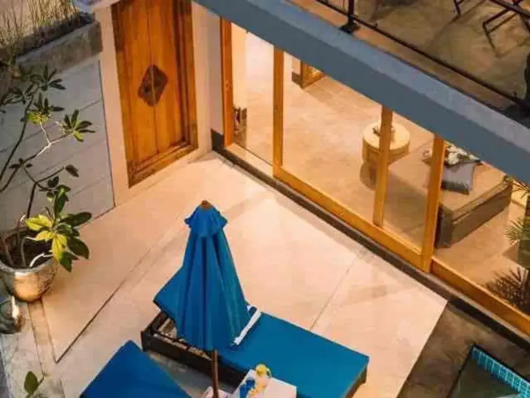 For Sale : Modern Villa Ricefield View In Central Berawa Canggu - Image 8 of 10