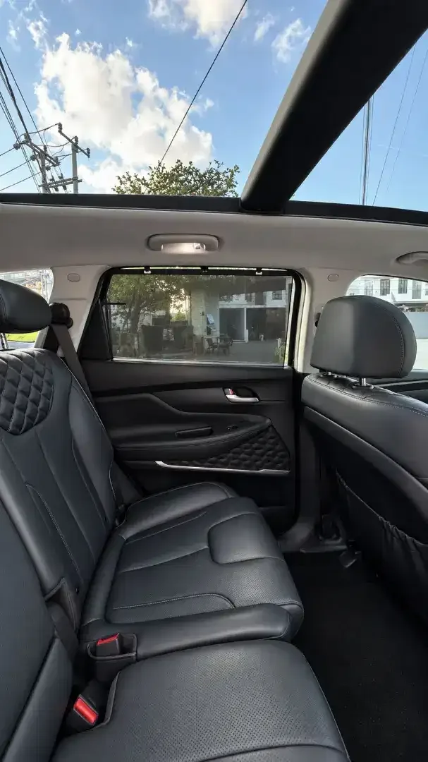 Hyundai Santa Fe Signature 2023 2.2 AT - Image 4 of 5