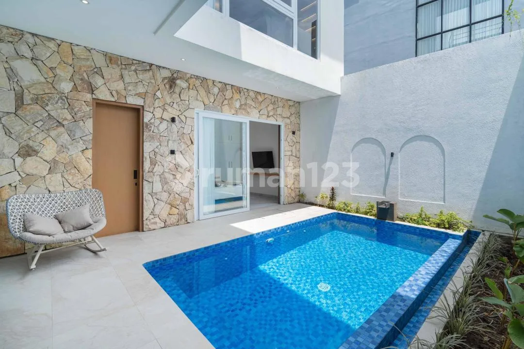 Luxury Brand New 3 Bedroom Modern Villa In Jimbaran Uluwatu - Image 2 of 4