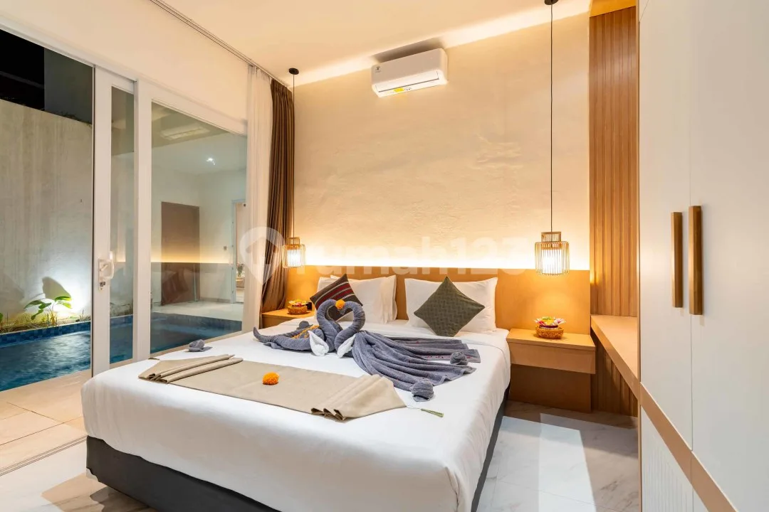 Luxury 3 Bedroom Villa Brand New Prime Location In Jimbaran - Image 2 of 4