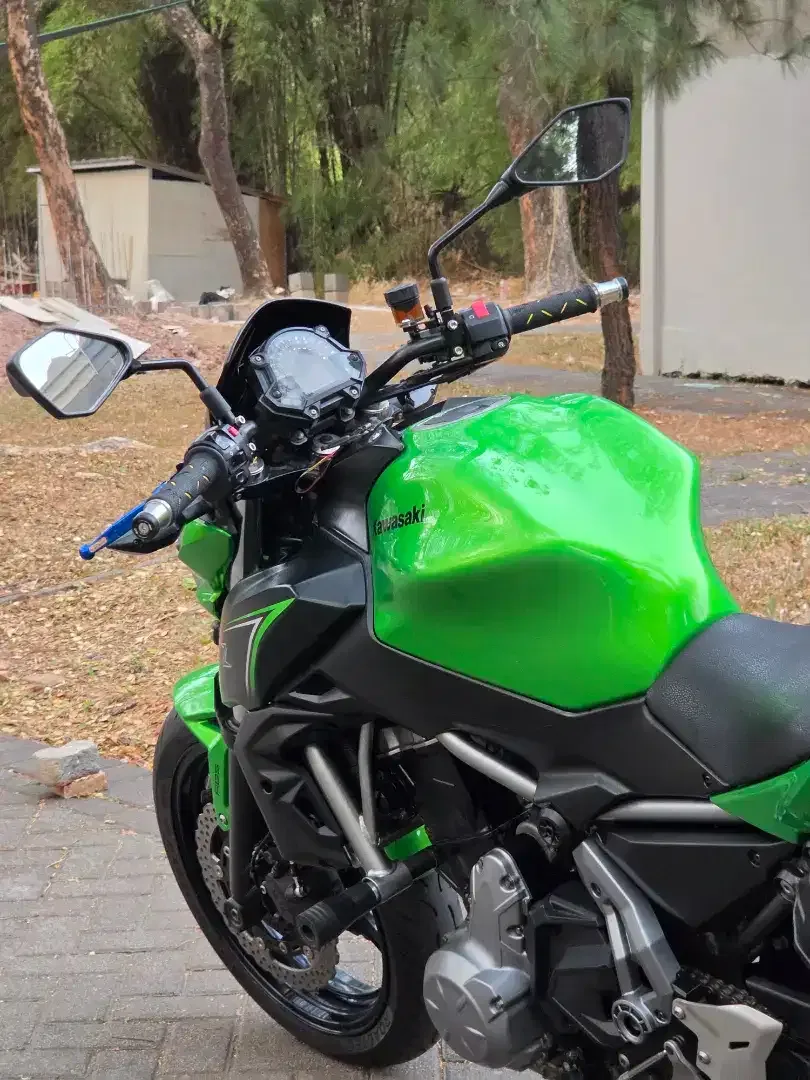 Moge Naked Kawasaki Z650 th 2017 Like New Siap Gas Turing Not ER6N - Image 10 of 10