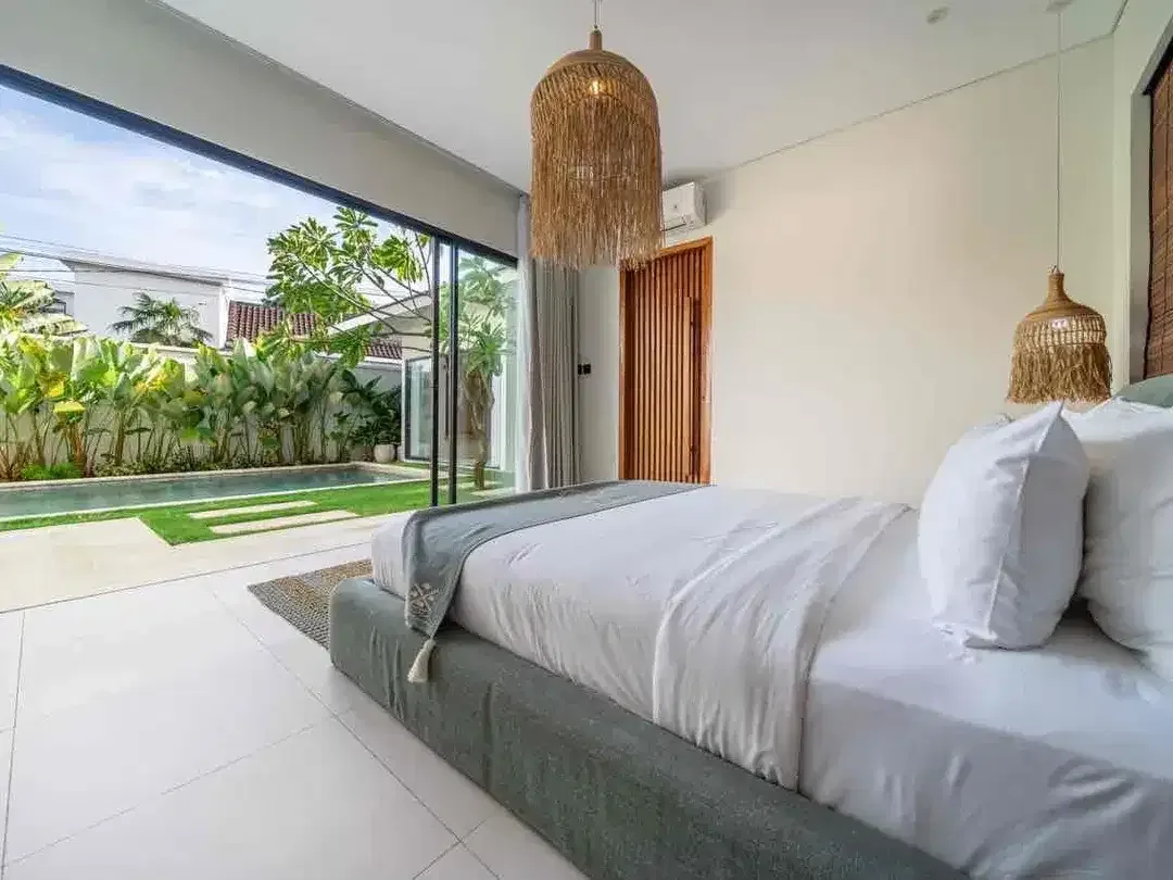 For Lease Luxury Villa in Seminyak Beach - Image 4 of 10