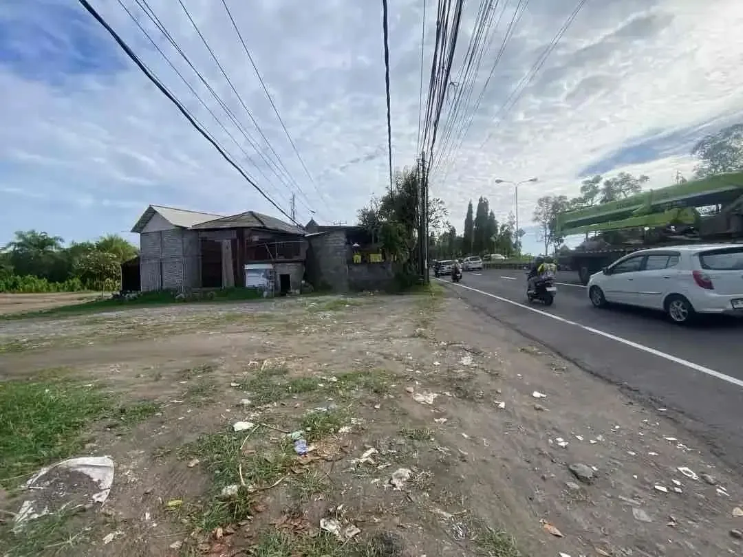 Di sewakan lahan kosong premium jalan utama by pass Sanur cocok untuk segala usaha. - Image 2 of 10