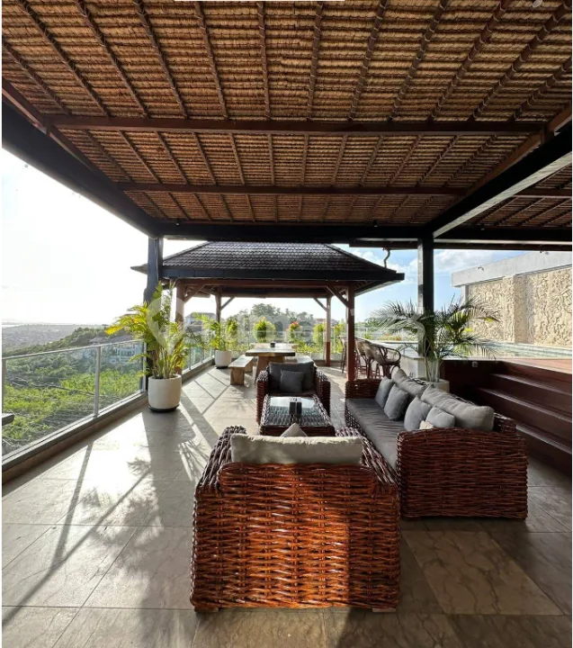 Disewakan Ultra Luxury Villa di Jimbaran 4 Lantai, 9 Kamar, View Gwk & Laut - Image 3 of 4