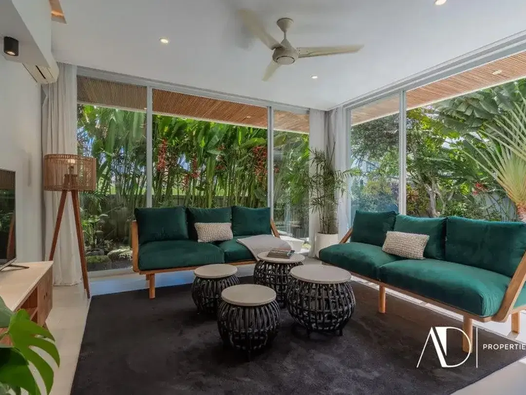 LEASEHOLD | CONTEMPORARY VILLA WITH RICE FIELD VIEWS IN BERAWA, CANGGU - Image 5 of 10