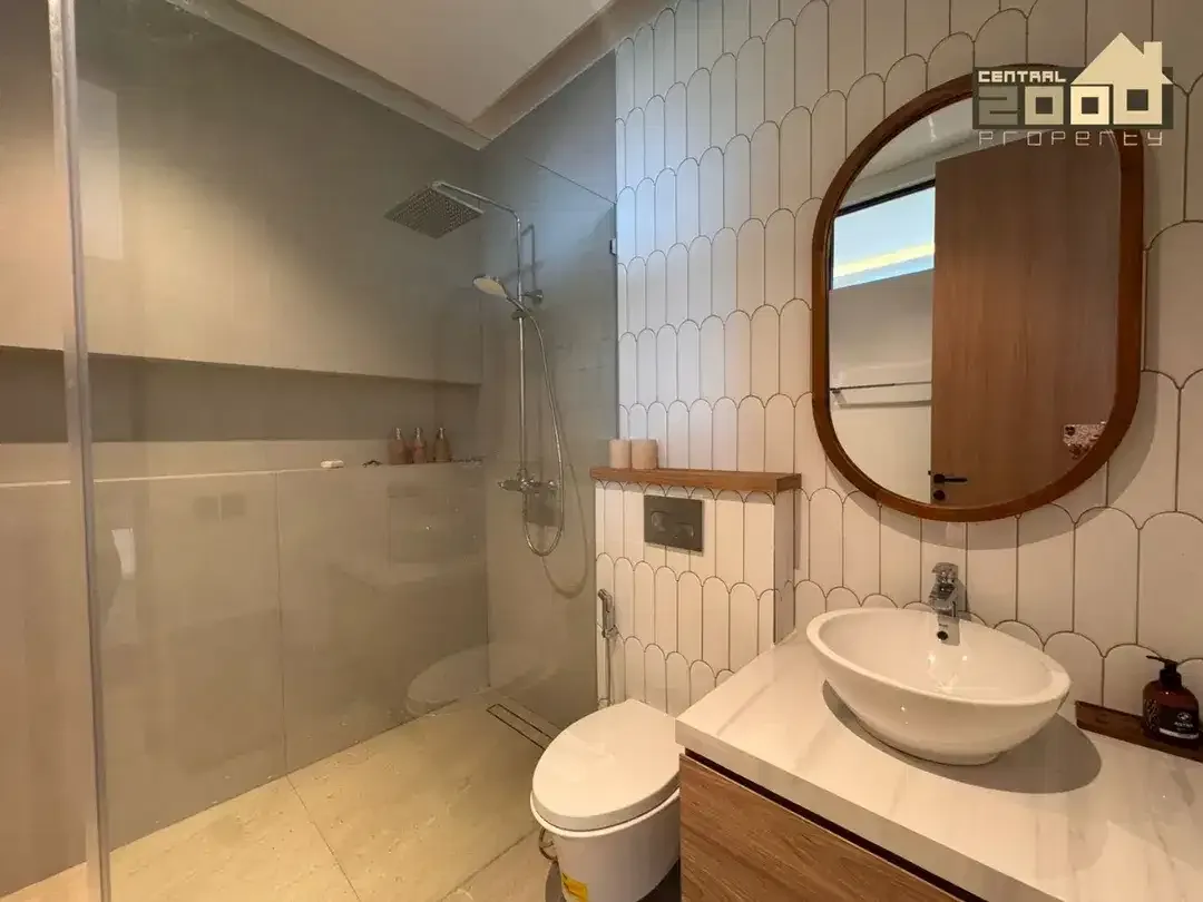 Modern Luxury Smart Home in Seminyak – Private Lift & Gym - Image 9 of 10
