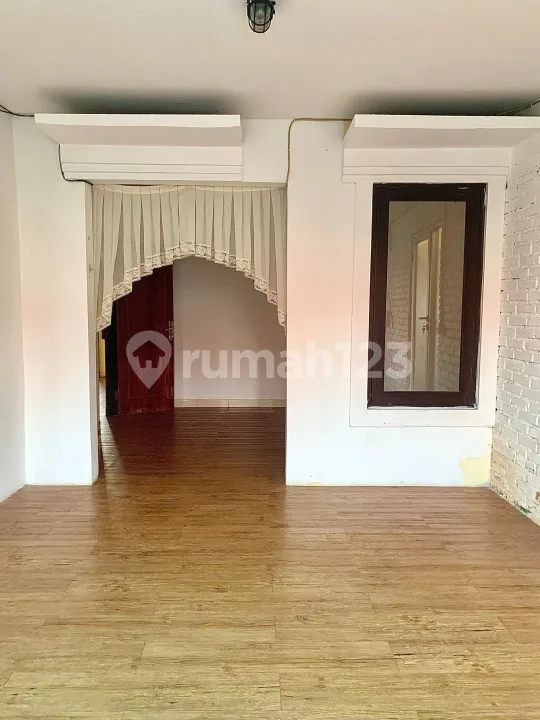 Di Sewakan Rumah di Puri Gading Sektor Kota - Image 1 of 4