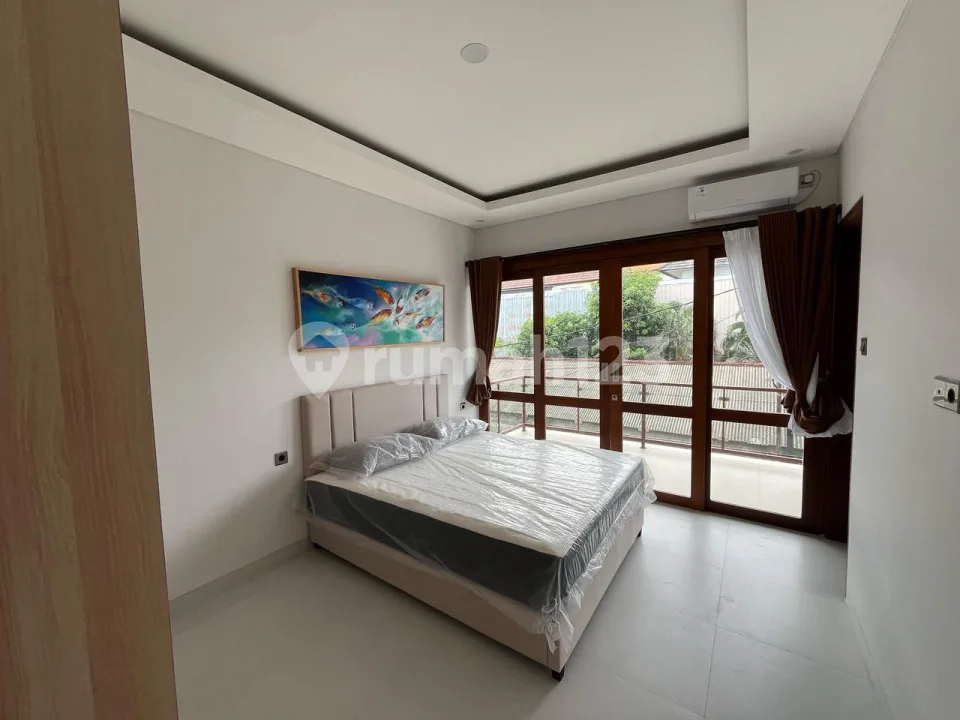 Rumah Full Furnish 2 Lantai Siap Huni di Panjer Tukad Pancoran - Image 1 of 4