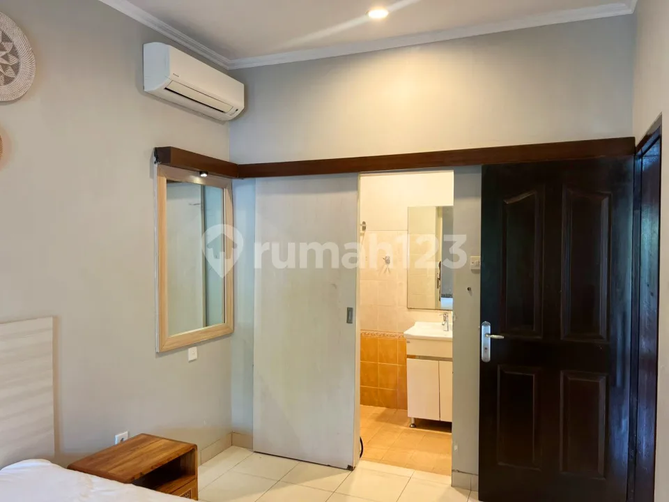 Murah Rumah Furnished 2 Kamar di Greenlot, Bali - Image 3 of 4