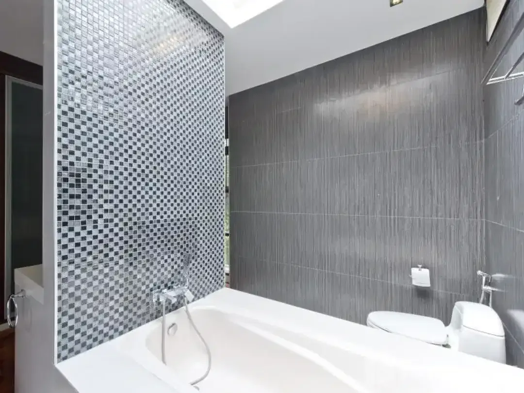 5 Bedroom Villa for sale in Denpasar Selata, Bali - Image 2 of 10