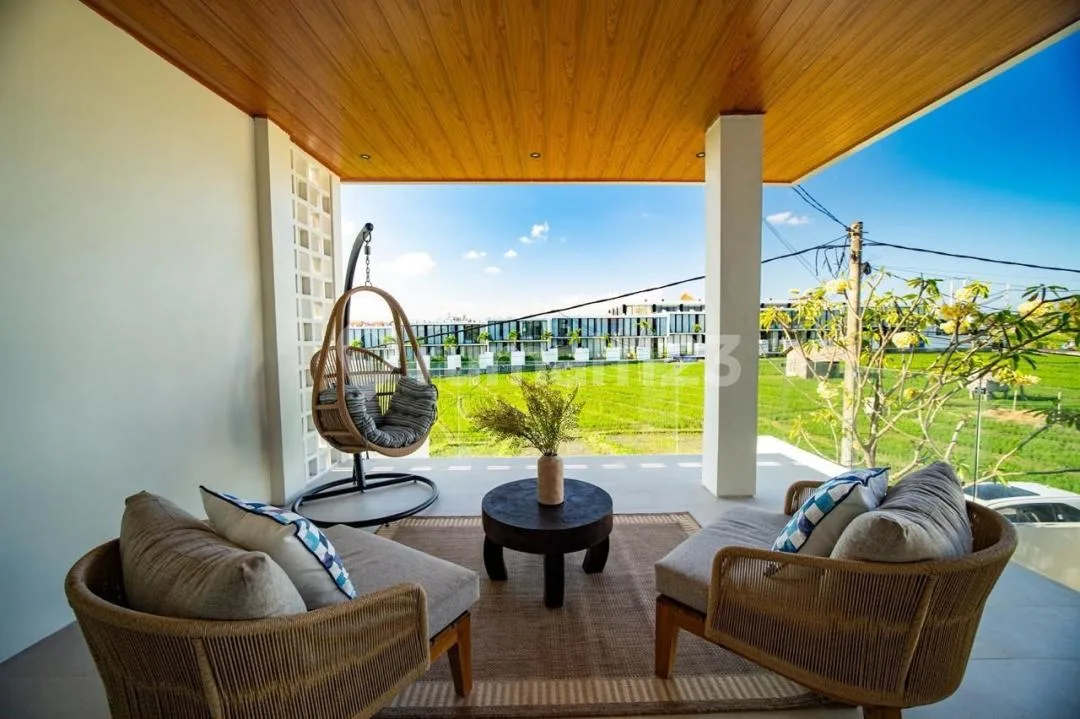 Modern Tropical Villa With Paddy Field View In Berawa Canggu - Image 4 of 4