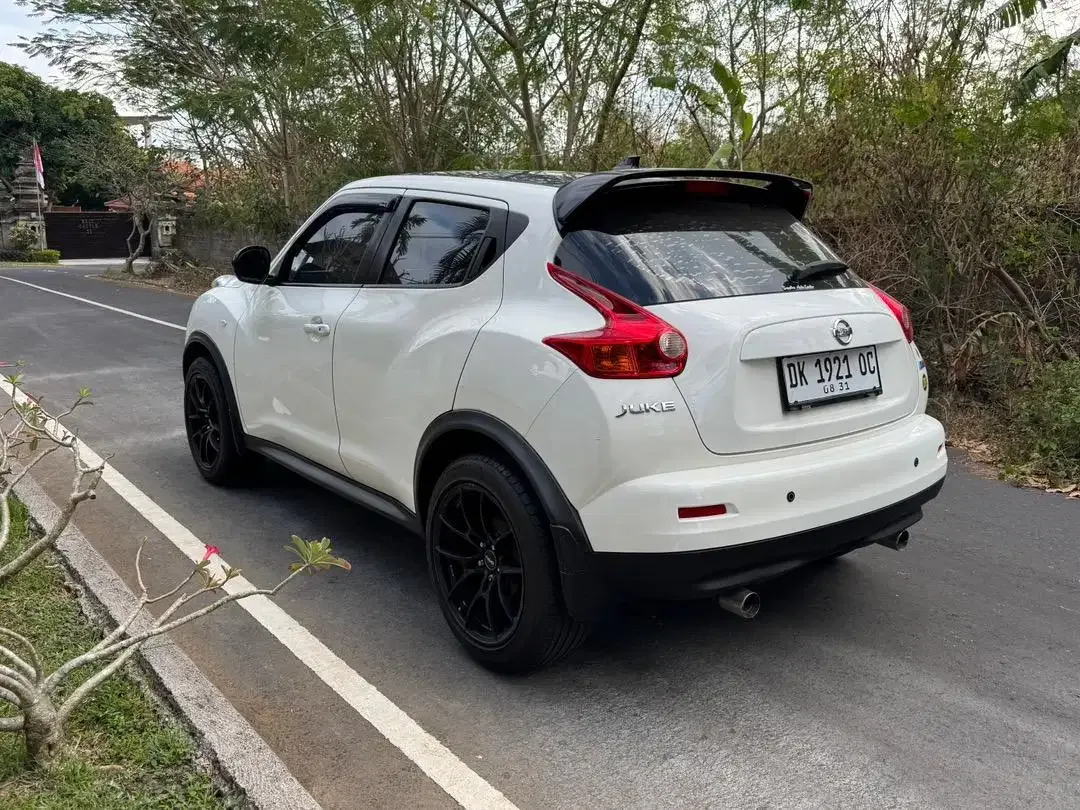 Nissan Juke 1.5 RX Matic 2011 Putih, Plat DK Asli, Tangan Pertama! - Image 4 of 10