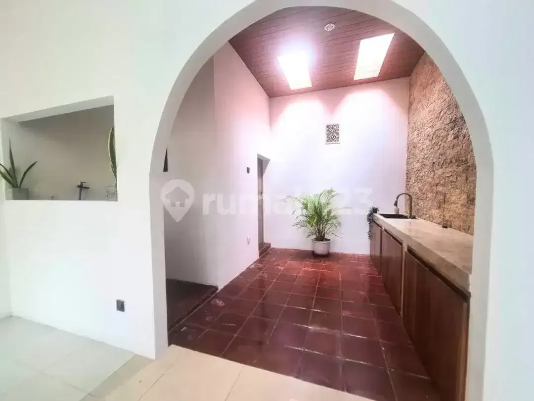 Dijual Rumah Modern Cocok untuk Investasi Jangka Panjang - Image 4 of 10