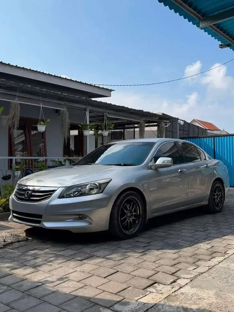 Honda Accord 2012 Bensin - Image 2 of 3