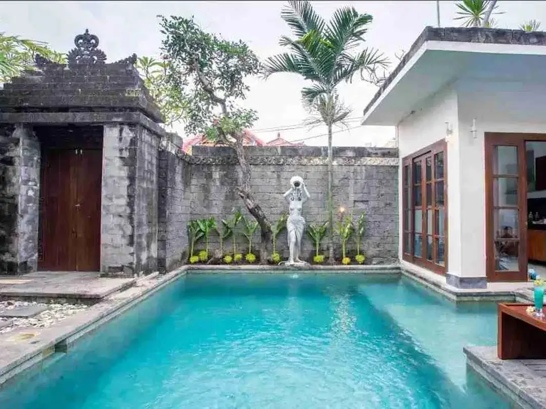jual villa penginapan 8 kamar di jl.Bumi Ayu Sanur Bali - Image 2 of 7