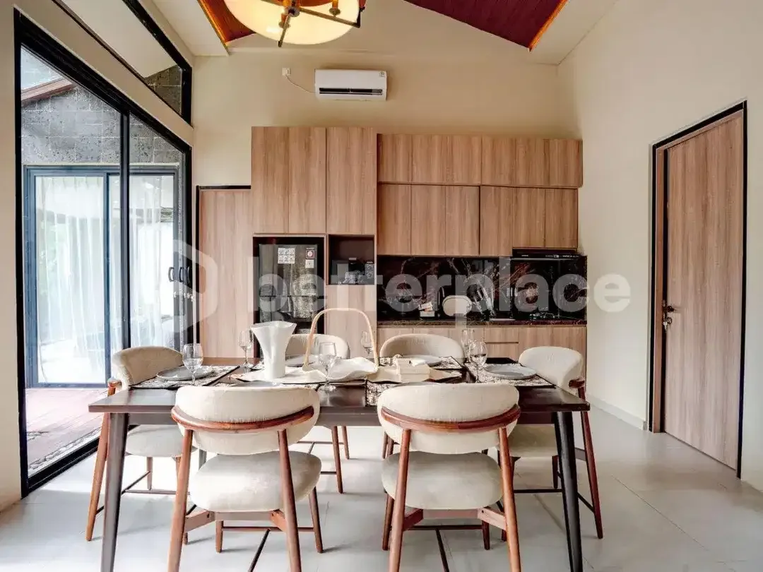 Prestigious Ubud Residence – Elegant 3-Bedroom Villa Offering a Seamless Connection to Nature and Contemporary Living - Image 4 of 10