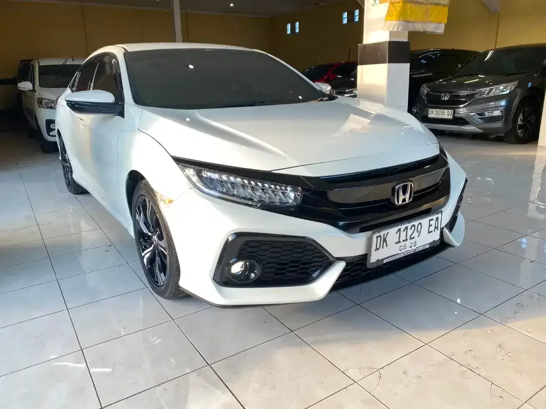 Honda Civic Turbo Hatchback 2018 Automatic - Image 1 of 10