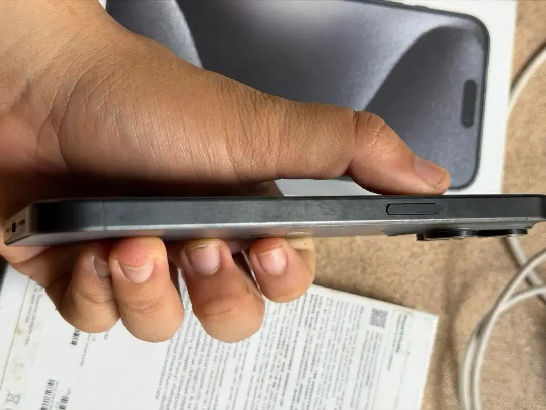 iphone 15 promax 1tb - Image 4 of 8