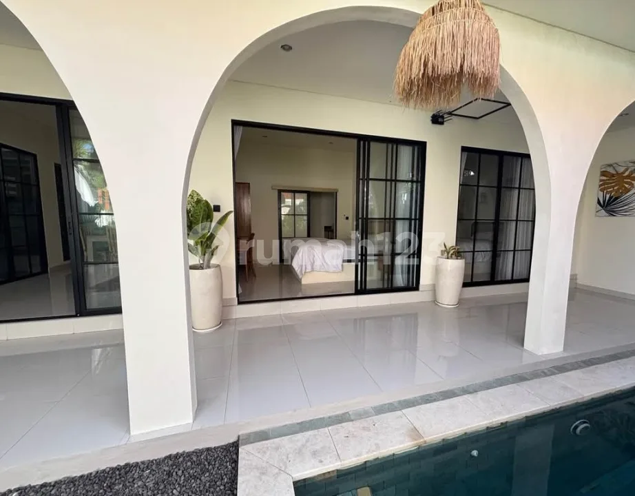 Luxury Villa 2 Br Furnish Strategic Location - Image 4 of 4