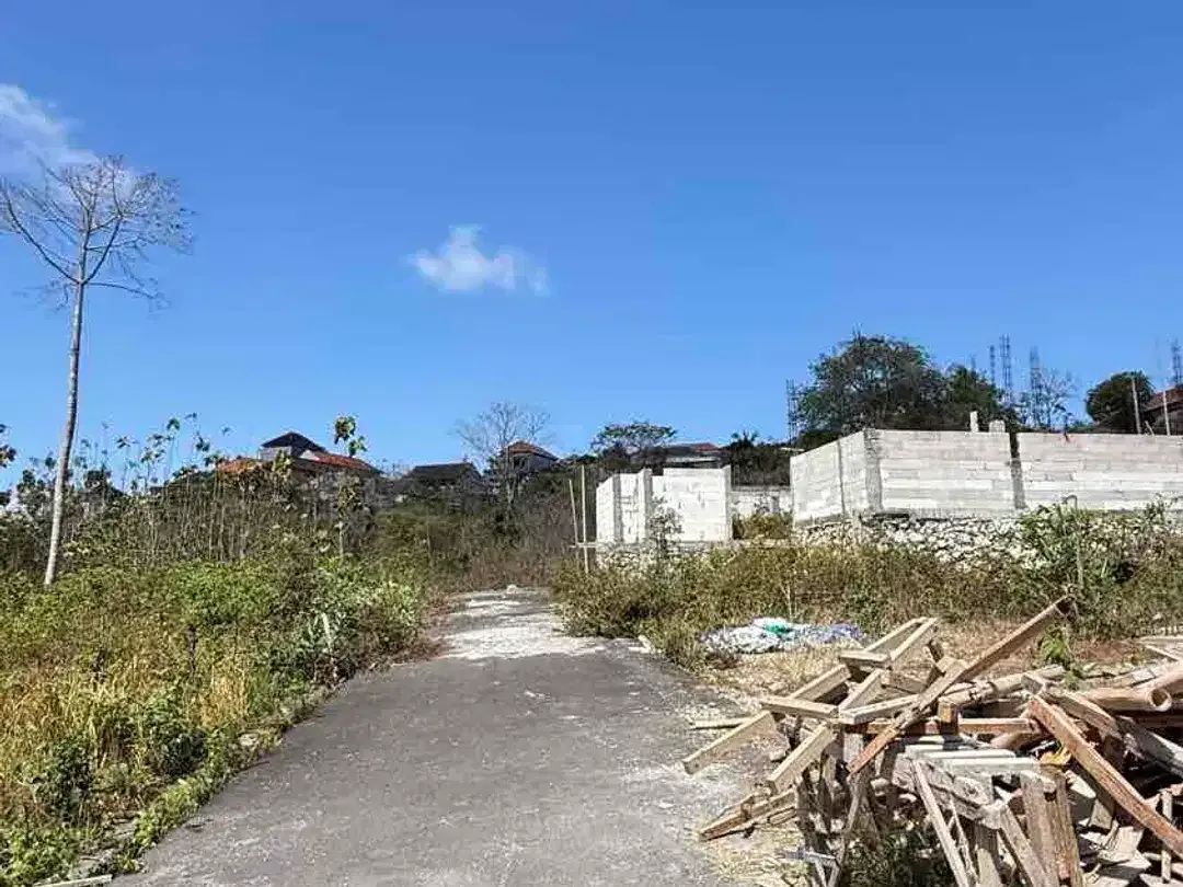 DIJUAL TANAH BONUS BANGUNAN VILLA SETENGAH JADI – KUTUH, KUTA SELATAN, BALI - Image 2 of 10