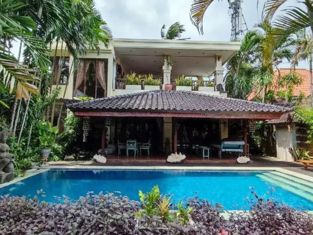 VILLA CANTIK DEKAT DOUBLE SIX BEACH SEMINYAK BALI - Image 1 of 10