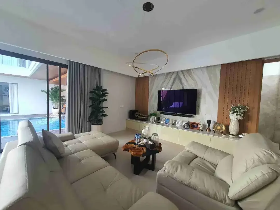 Brand New Luxury Villa 3 bedrooms, Land 348 sqm. Prime Location Central Seminyak. Exceptional Investment - Image 3 of 10