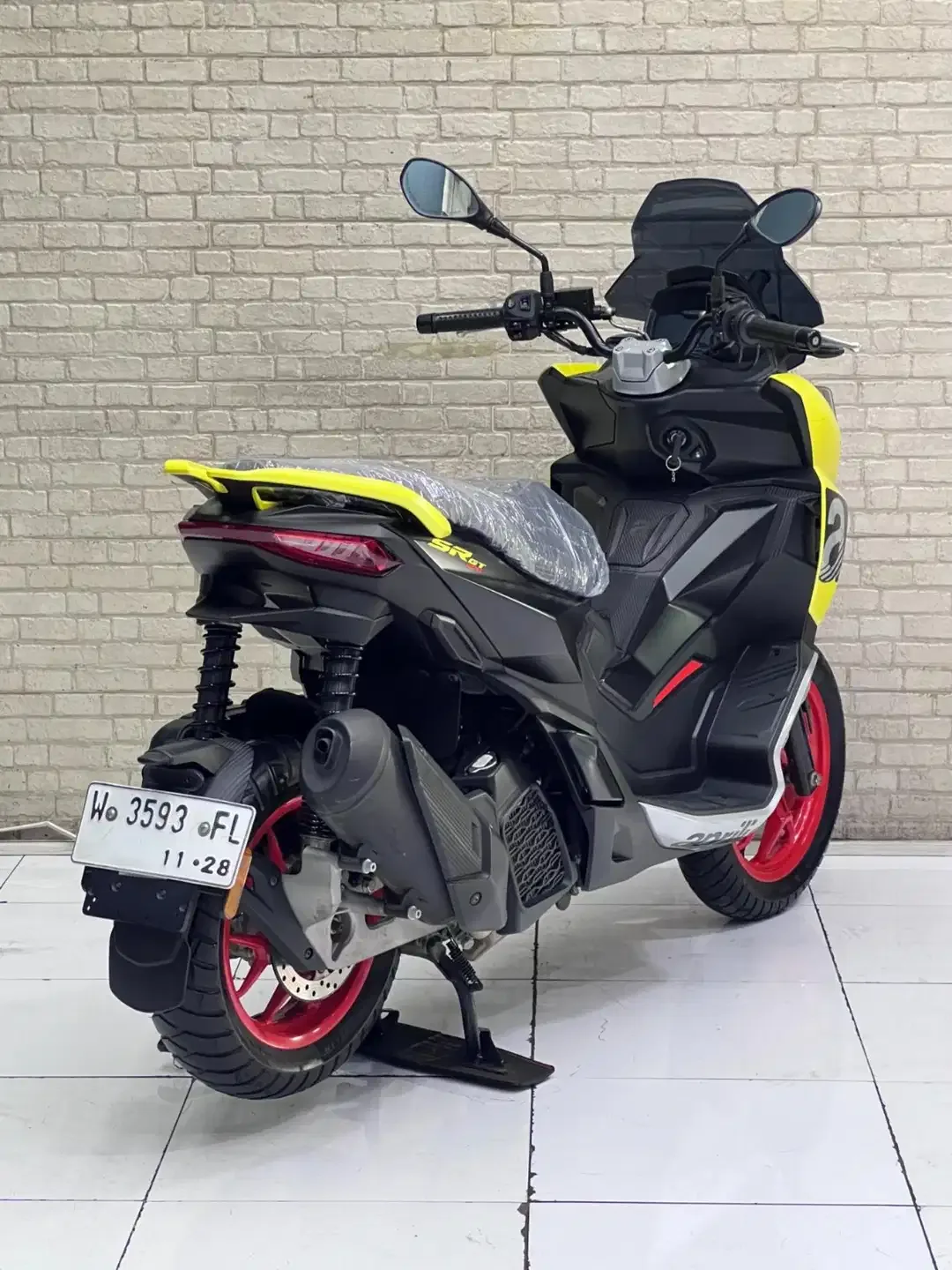 READY‼️ APRILIA SR GT 200 TH 2022 SUPER MULUS ODO MASIH 7RB ASLI - Image 8 of 10