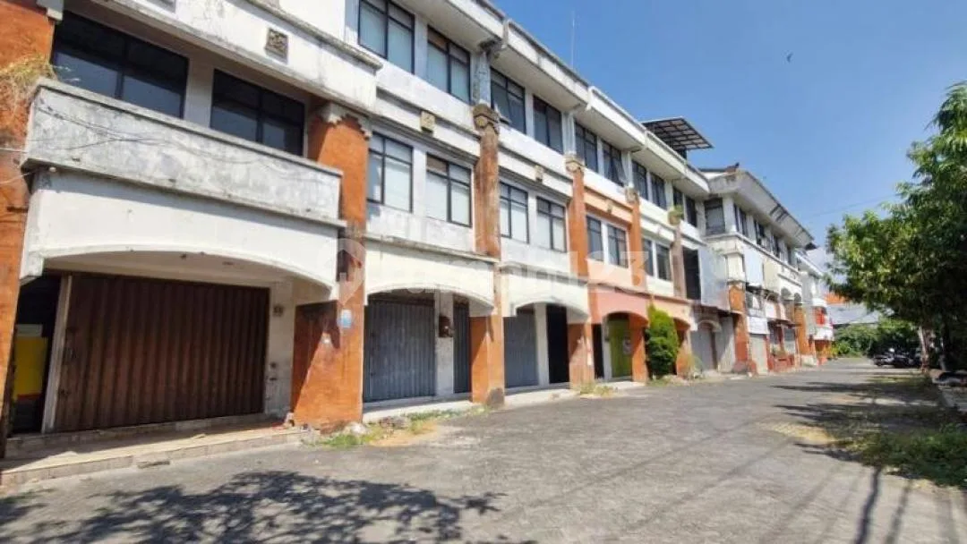 Ruko Strategis 3 Lantai di Raya Patimura Denpasar - Image 3 of 3