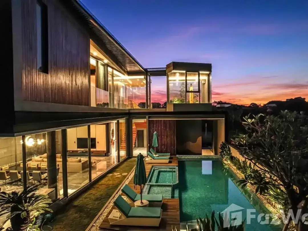 5 Bedroom Villa for sale in Kerobokan, Bali - Image 8 of 10