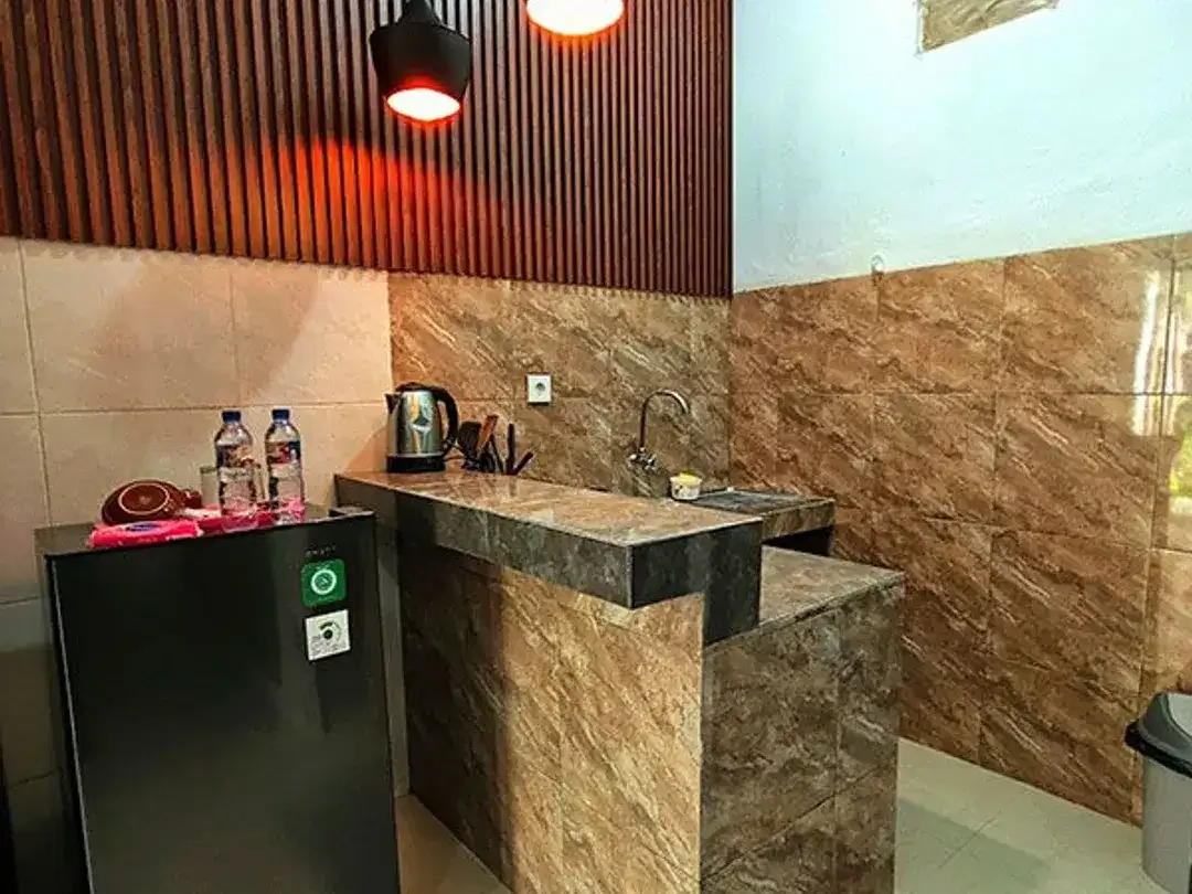 AMR.087.EIJ | FOR MONTHLY RENT – Modern Studio Apartment in Sanur - Image 7 of 10