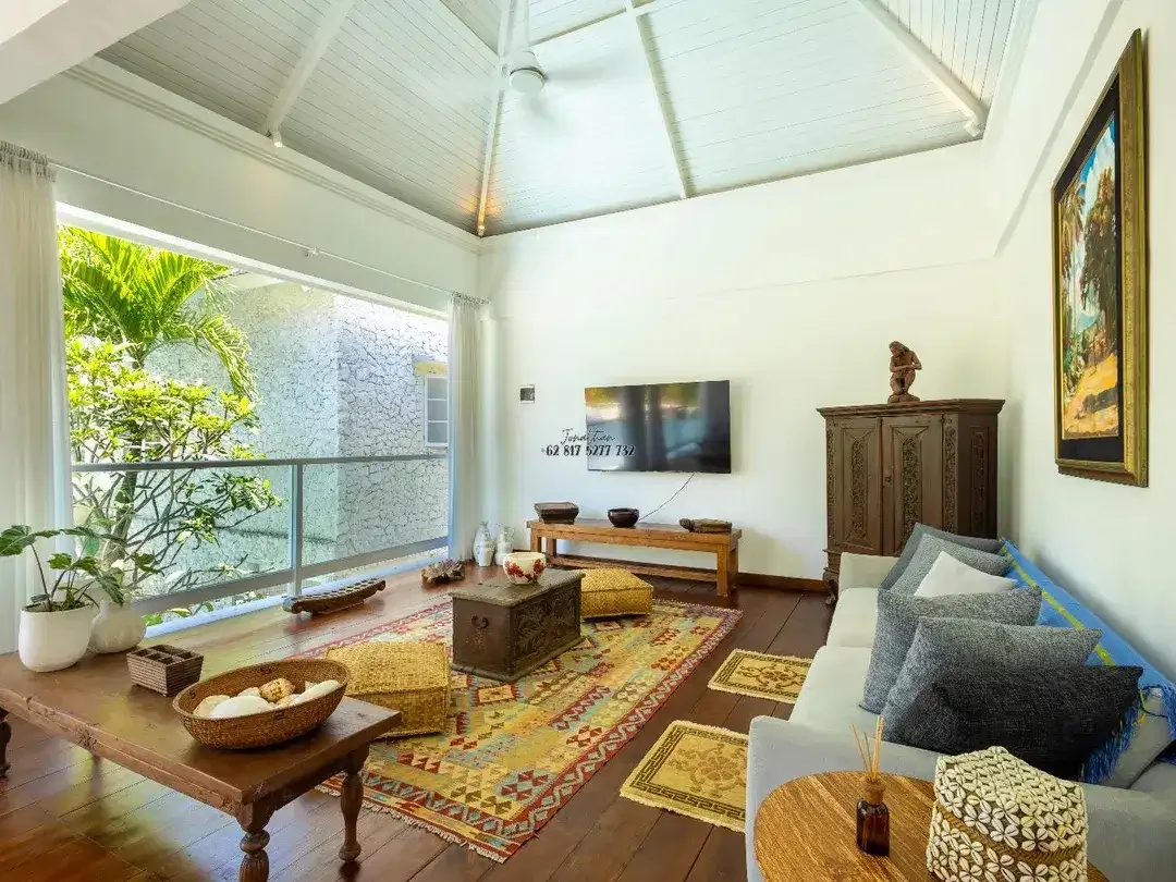 Luxury Villa 4 Kamar Tirta Akasa Sanur Dekat Pantai - VSSU - Image 2 of 10