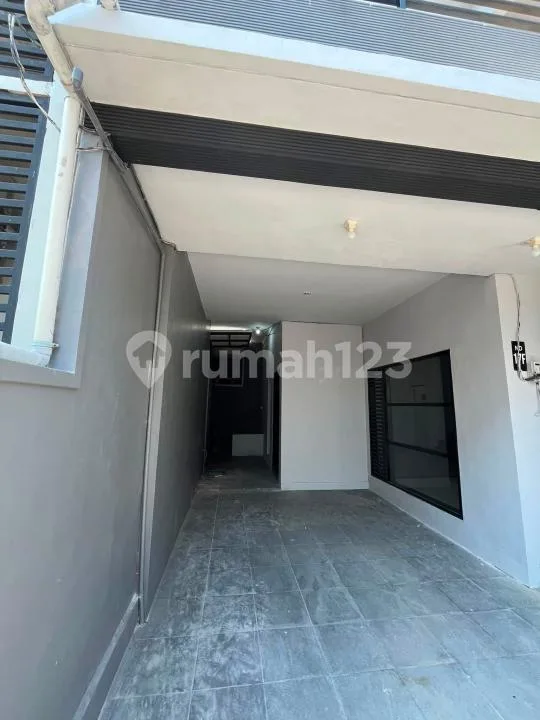 Dikontrakkan Rumah Modern 3 Kamar di Pusat Renon - Image 3 of 4