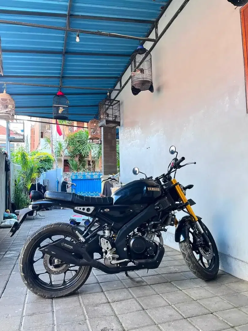 Yamaha Xsr 155 Warna Hitam - Image 1 of 2