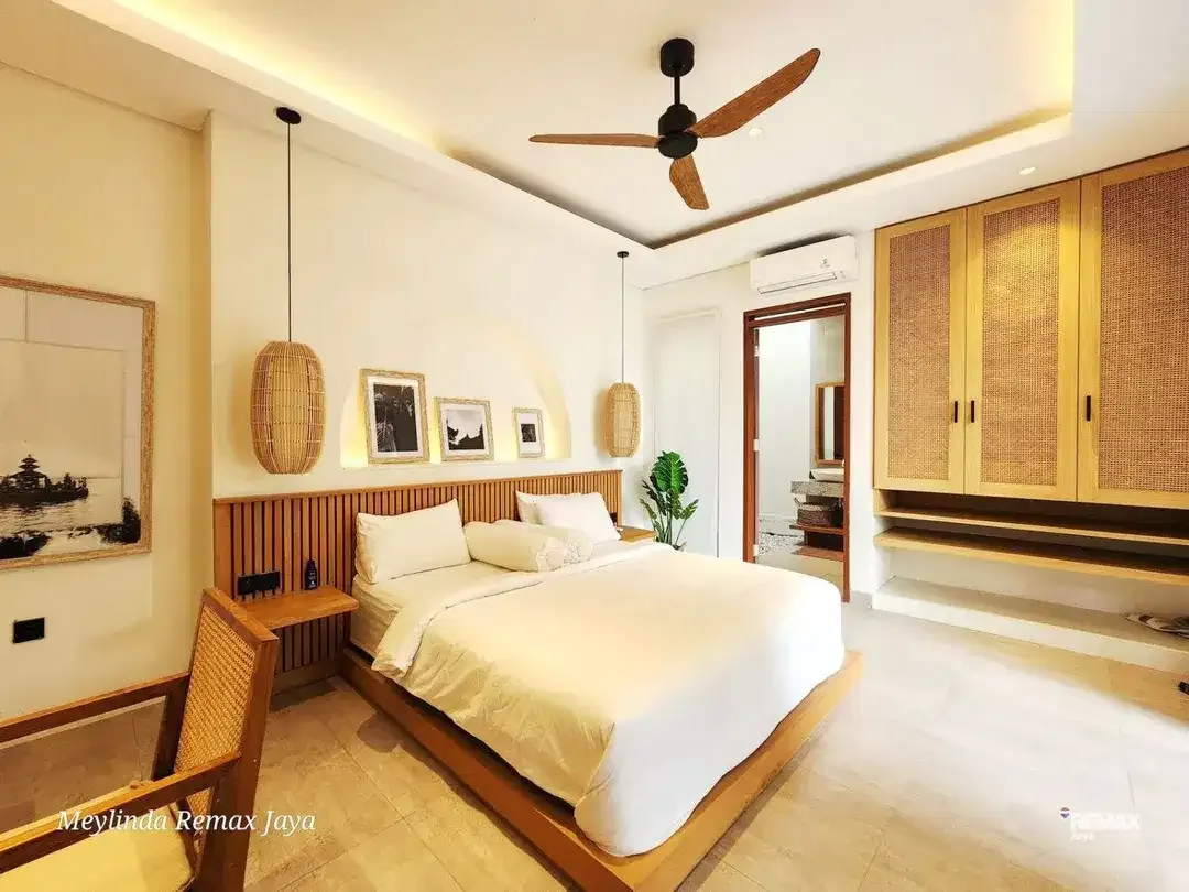 Villa design modern Dijual, lokasi premium Umalas. - Image 3 of 10