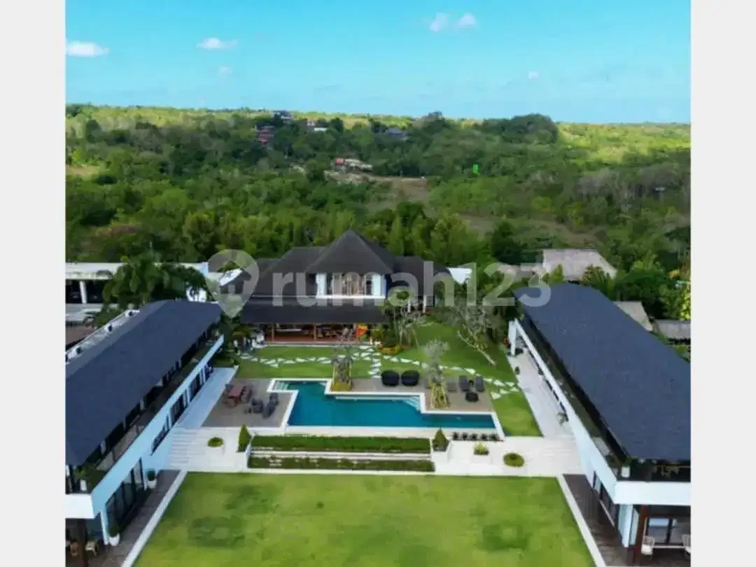 Luxury Villa Unblocking Ocean View at the Labuan Sait Pecatu Bali - Image 2 of 5