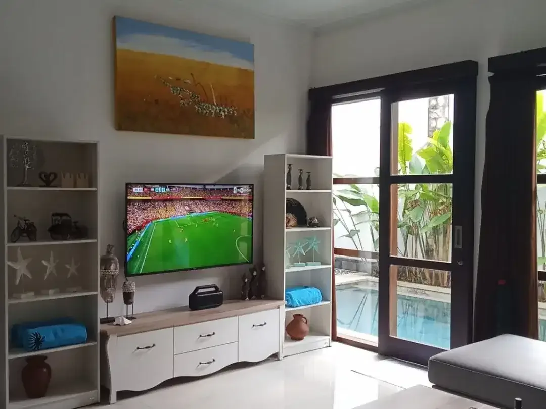Cozy 3 Bedroom Villa – Berawa, Canggu - Image 3 of 10