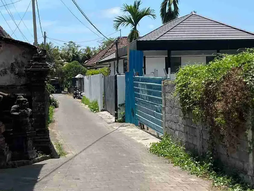 DIJUAL CEPAT TANAH SUPER PREMIUM STRATEGIS LOKASI BERADA DI LOD TUNDUH UBUD GIANYAR BALI. LINGKUNGAN PRIVATE VILLA LAHAN INI SANGAT COCOK DI KAVLING VILLA / DI BUAT KOMPLEKS VILLA / DI BANGUN HOTEL - Image 4 of 10