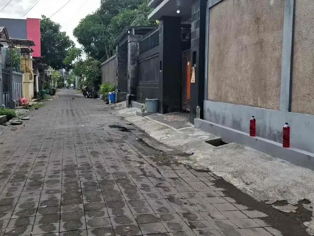 Di jual tanah 1 are & bangunan lama 
Lokasi di jln Kertadalem sari 3 - Image 3 of 4